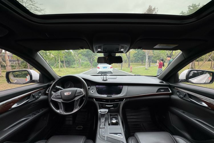 Used Cadillac CT6 2017 28T Elite Model Interior 3