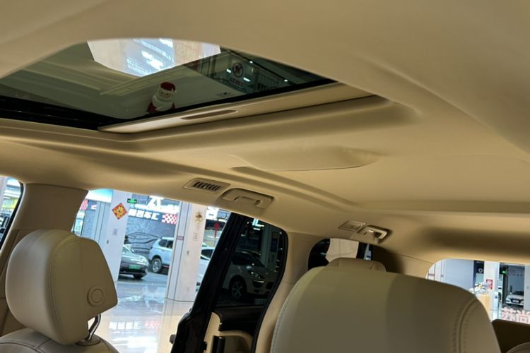 Used Buick GL8 2023 ES Lu Zun Deluxe Model
