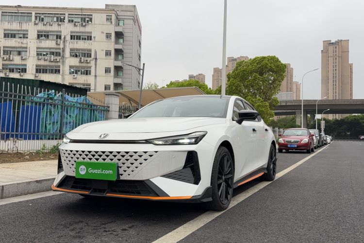 Used CHANGAN UNI-V 2024 1.5T Prestige Sport Edition Front Left 45 Deg