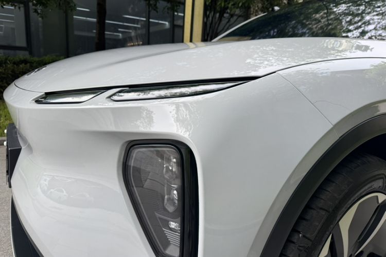 Used Nio EC6 2024 75 kWh Left Front Headlight