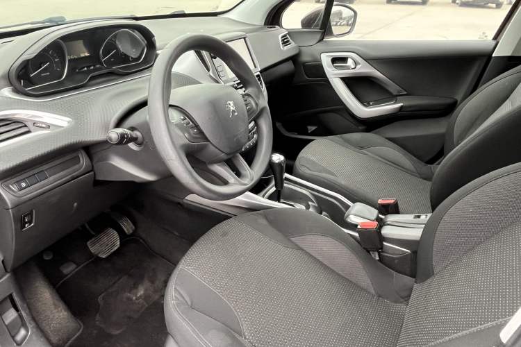 Used Peugeot 2008 2014 1.6L Automatic Fashion Edition