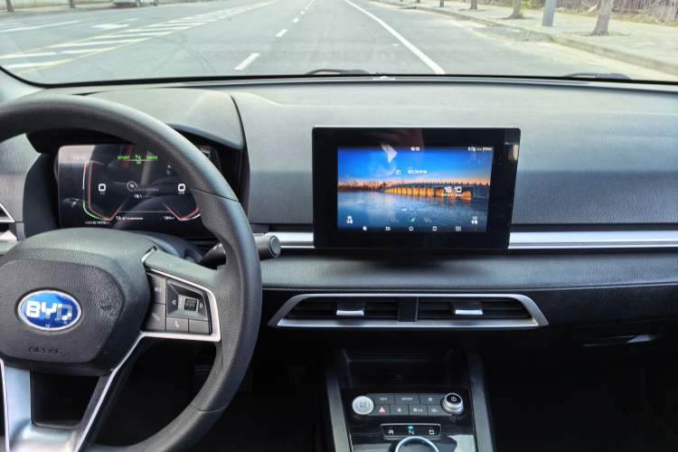 Used BYD e2 2019 Standard Range Version – Yue·Standard Model Audio And AC Panel