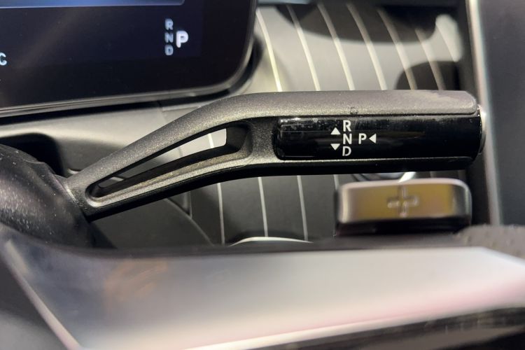 Used Mercedes-Benz C-Class 2022 C 260 L Sport Edition Gear Lever