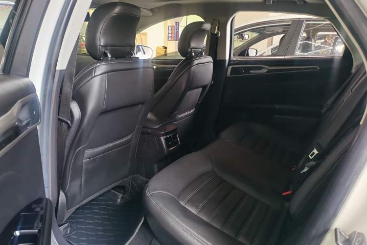 Used Ford Mondeo 2013 2.0L GTDi 200 Fashion Edition