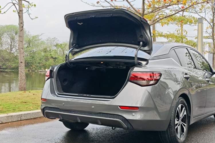 Used Nissan Sylphy 2021 1.6L XL CVT Enjoyment Edition Exterior 12