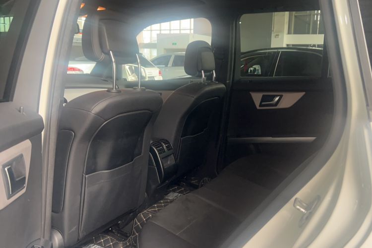 Used Mercedes-Benz GLK-Class 2015 GLK 260 4MATIC Dynamic Edition Ultimate Version Interior 1