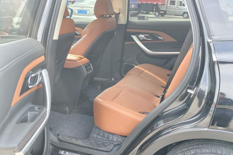 Used Zotye T500 2018 1.5T Automatic Smart Connected Prestige Model Interior 3
