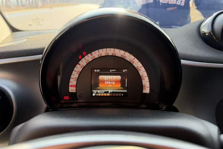 Used smart fortwo 2018 1.0L 52kW Hardtop Passion Edition China V Standard
