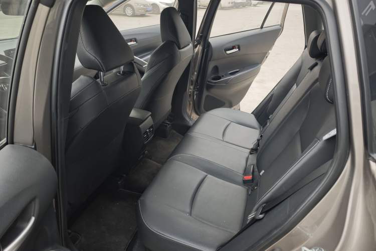 Used Toyota FRONTLANDER 2023 2.0L Smart Electric Hybrid Dual-Engine Deluxe Version