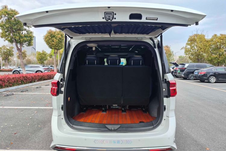 Used SAIC MAXUS G20 2021 PLUS 2.0T Gasoline Automatic Luxury Edition Interior 3