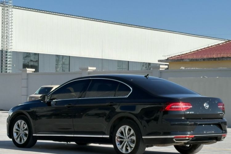 Used Volkswagen Magotan 2019 330TSI DSG Luxury Version China VI Standard Exterior 5