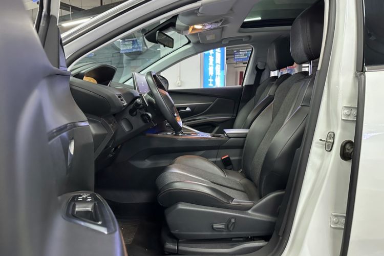 Used Peugeot 5008 2017 380THP 7-Seater Elite Edition
