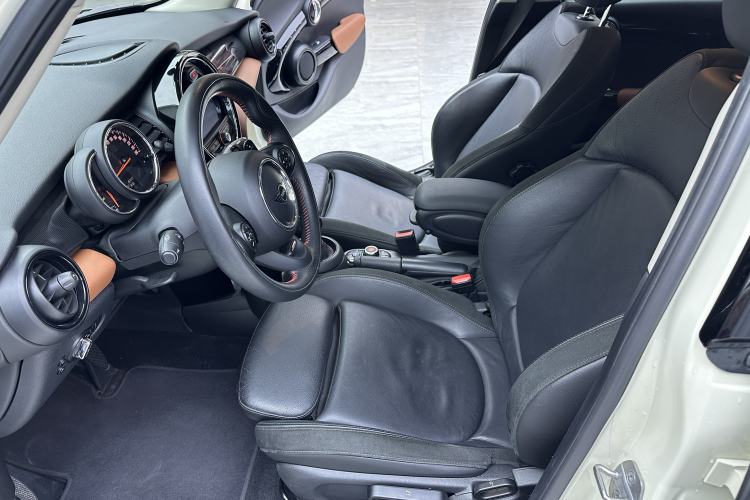 Used MINI 2018 2.0T COOPER S Classic Edition Five-Door Version Left Front Seat