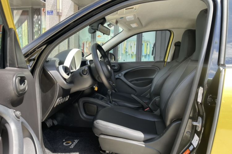 Used smart forfour 2016 1.0L 52 kW Dynamic Edition