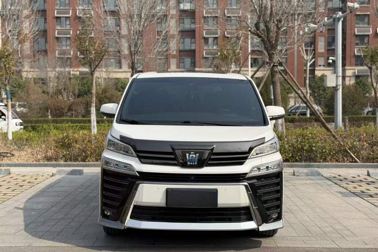 Used Toyota Vellfire 2023 Crown Dual-Engine 2.5L HV Ultimate Edition