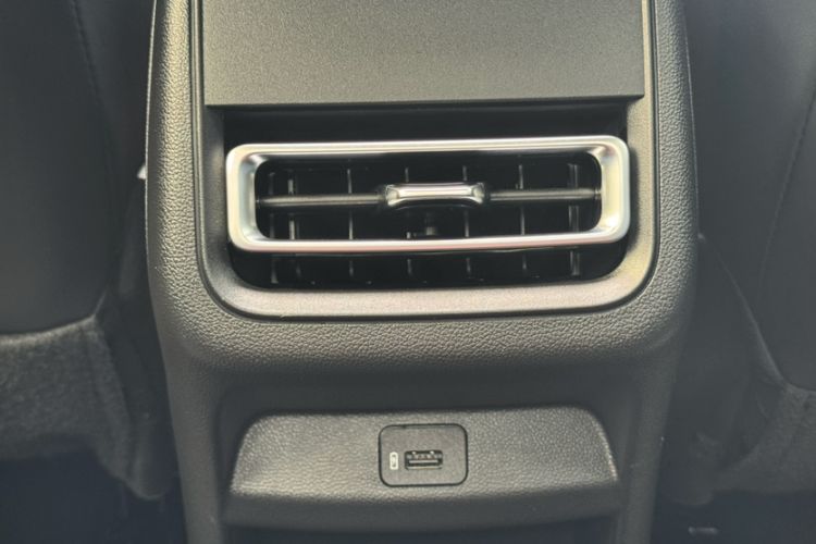 Used CHANGAN Eado 2023 Changan Edition PLUS Blue Whale NE 1.4T GDI DCT Prestige Version
