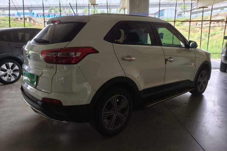 Used Hyundai ix25 2015 1.6L Automatic Two-Wheel Drive Smart GLS Trim
