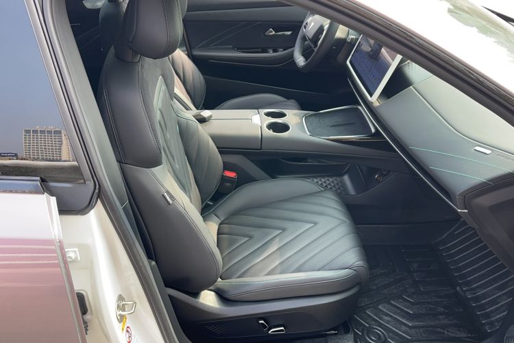 Used Deepal SL03 2023 200Max Range-Extended Version
