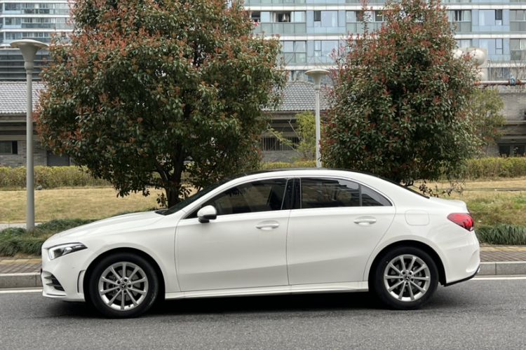 Used Mercedes-Benz A-Class 2022 Restyled A 200 L Sport Sedan Fashion Version
