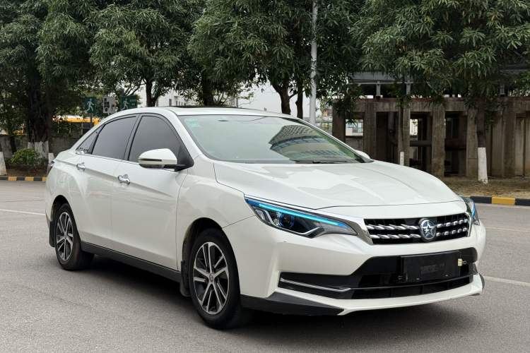 Used Venucia D60 2018 1.6L CVT Smart Connect Elite Edition
