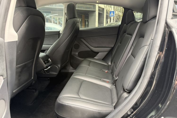 Used Tesla Model Y 2021 Long-Range All-Wheel-Drive Version