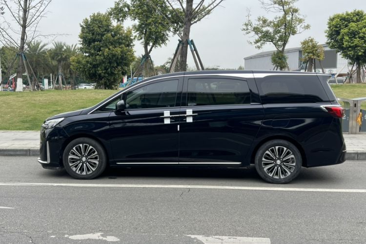 Used Buick GL8 2023 ES Lu Zun Flagship Model
