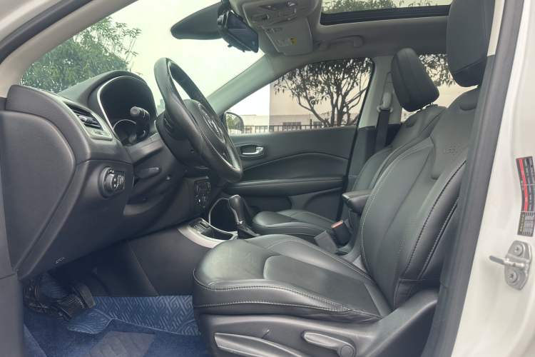 Used Jeep Compass 2019 200T Automatic Family Edition - Connected Large Screen Version