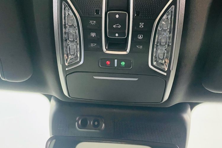 Used GAC Trumpchi GS8 2024 Linghang Series 2.0 TGDI Four-Wheel Drive Luxury Smart Connectivity Version Interior 1