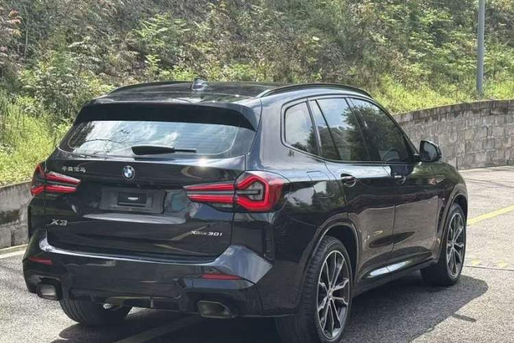 Used BMW X3 2022 Second Facelift xDrive30i Leading Edition M Night Sky Package
