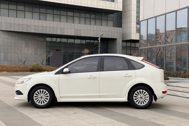 Used Ford Focus 2013 Hatchback Classic 1.8L Manual Fashion Edition