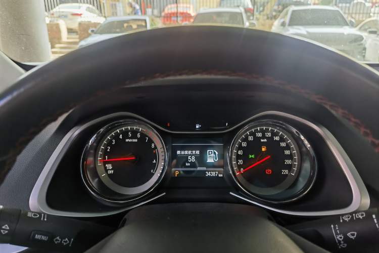 Used Chevrolet Orlando 2019 Redline 530T Automatic Enjoyment Version (5+2 Seating) China VI