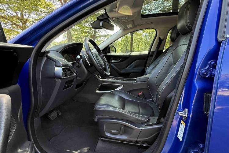 Used Jaguar F-PACE 2018 2.0T All-Wheel Drive R-Sport Sport Edition
