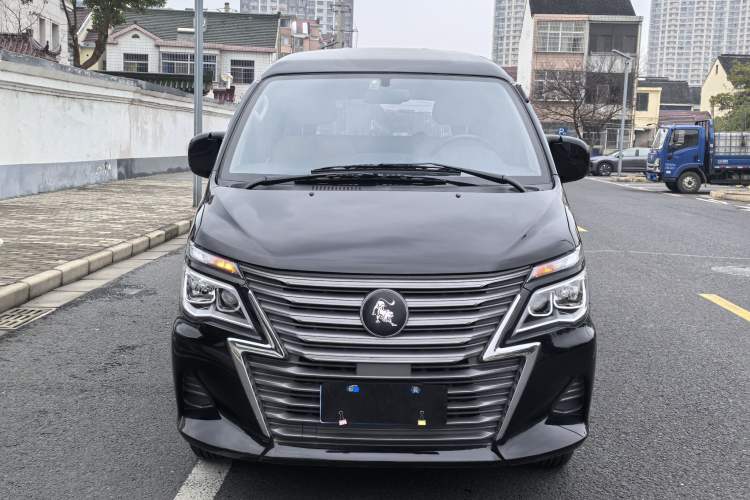 Used FORTHING Lingzhi 2023 M5L 1.6L Base Model 5 Seats