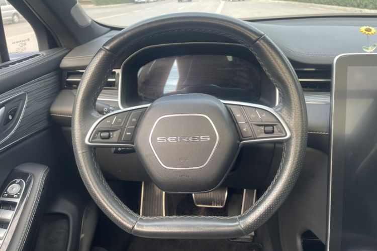 Used SERES SF5 2020 Four-Wheel Drive High-Performance Sports Edition
