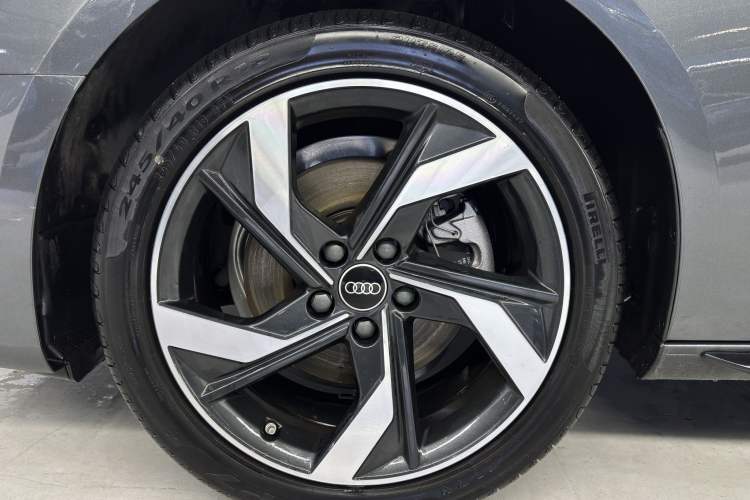 Used Audi A4L 2023 40 TFSI Bang & Olufsen Starry Night Edition Exterior 6