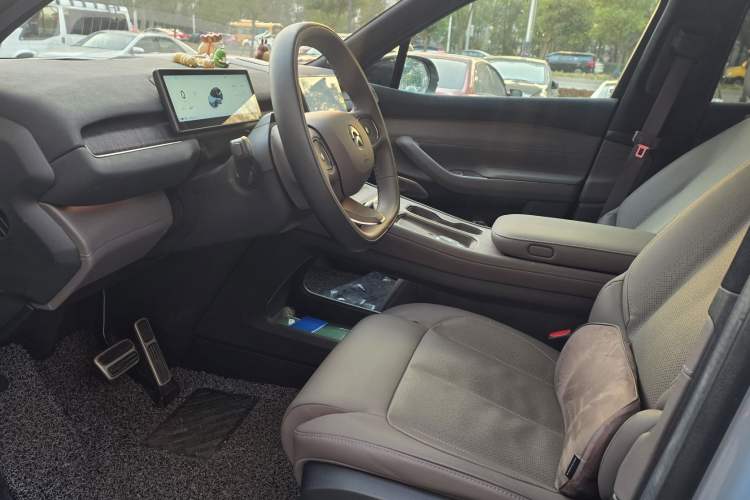 Used Nio ES7 2022 75 kWh Interior 2