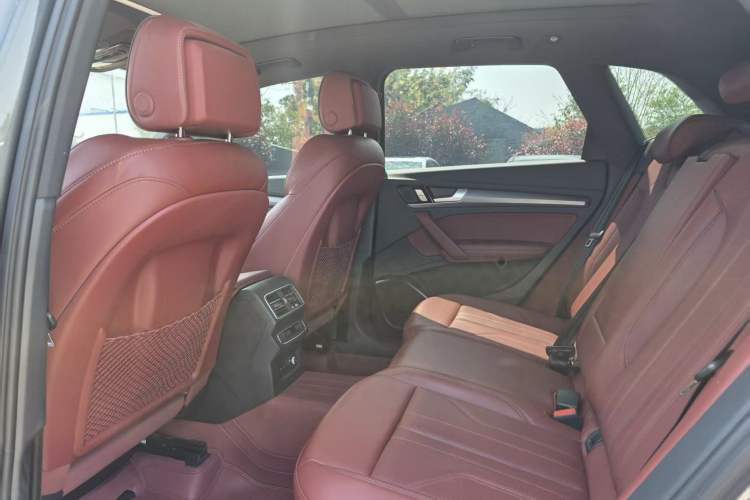 Used Audi Q5L 2024 40 TFSI Fashion Dynamic Model