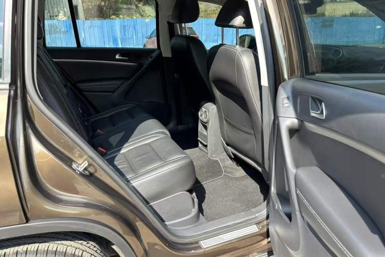 Used Volkswagen Tiguan L 2017 300TSI Automatic Two-Wheel Drive Silk Road Comfort Edition