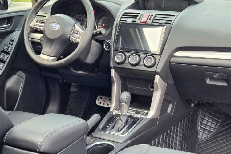 Used Subaru Forester 2013 2.5i Automatic Luxury Edition
