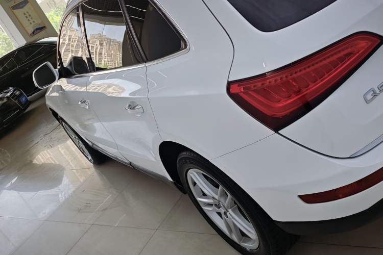 Used Audi Q5 2016 40 TFSI Comfort Model Exterior 5