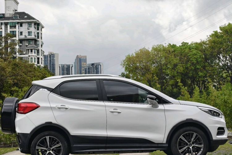 Used BYD Yuan New Energy 2019 EV535 High-Energy Leading Edition Exterior 4