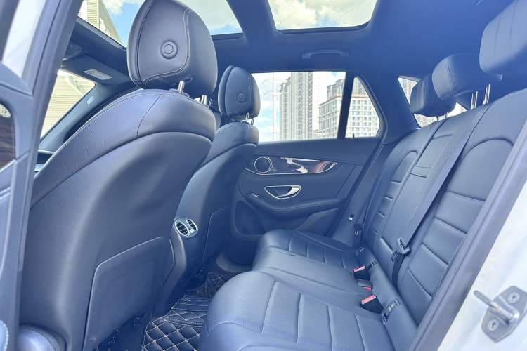 Used Mercedes-Benz GLC 2018 Facelift GLC 260 4MATIC Luxury Edition