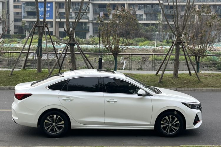 Used CHANGAN Eado 2022 PLUS Blue Whale NE 1.4T GDI DCT Prestige Edition
