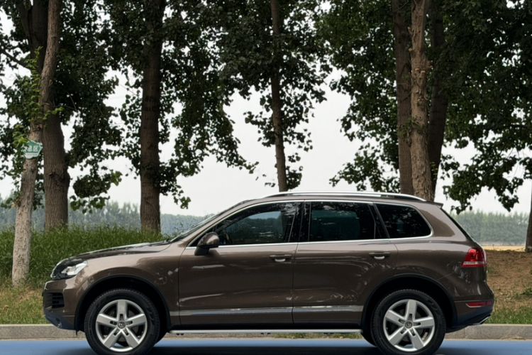 Used Volkswagen Touareg 2015 3.0 TSI Luxury Model Exterior 6