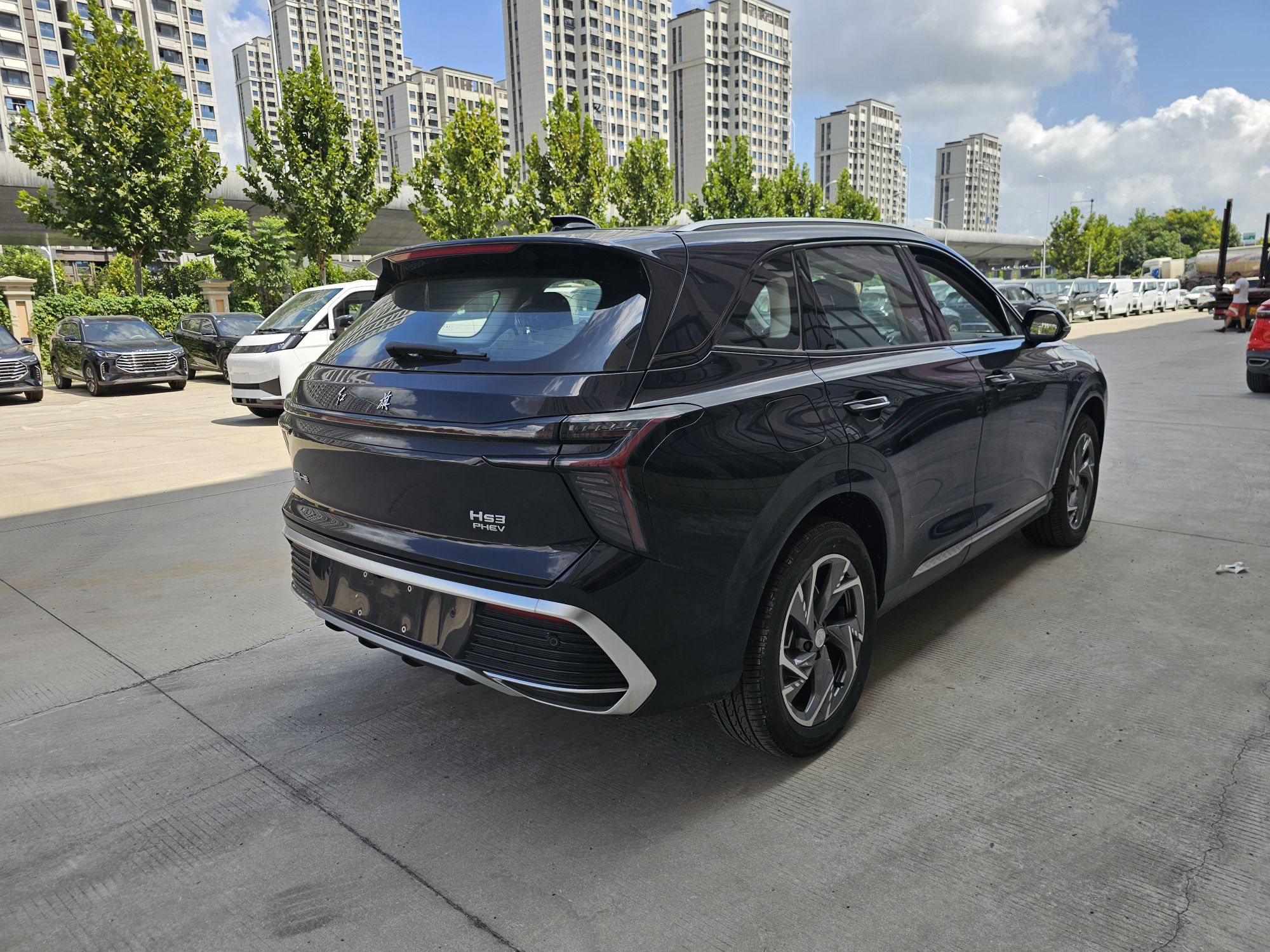 Hongqi HS3 PHEV 2024 PHEV 115km Jingwei Edition — снимка 16