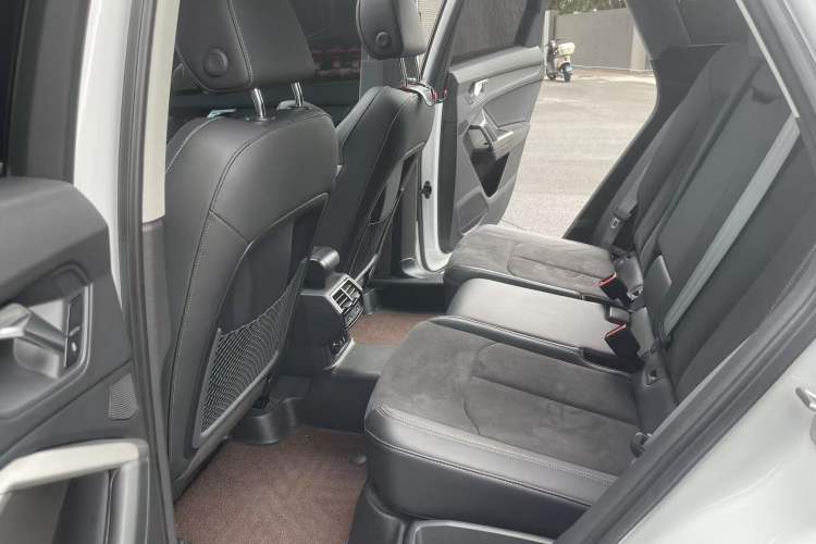 Used Audi Q3 2023 35 TFSI Fashion Dynamic Model (1.4T) Interior 10