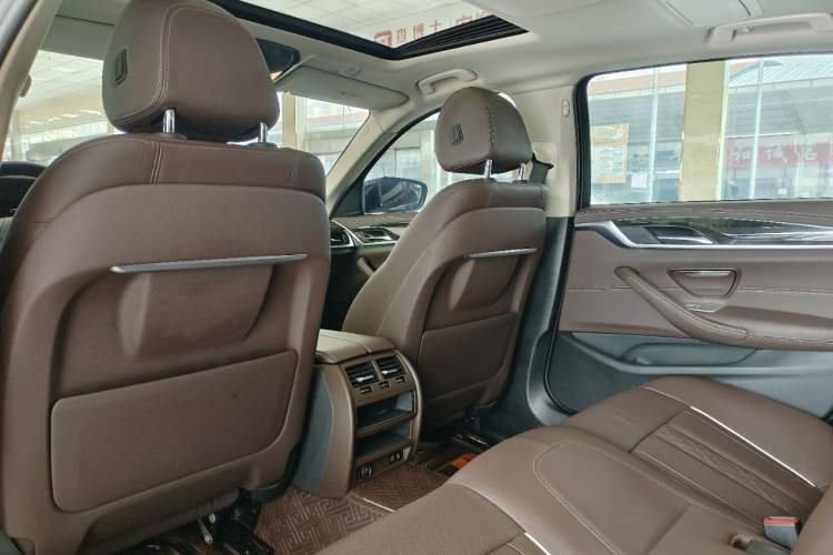 Used BMW 5 Series 2021 525Li Luxury Package