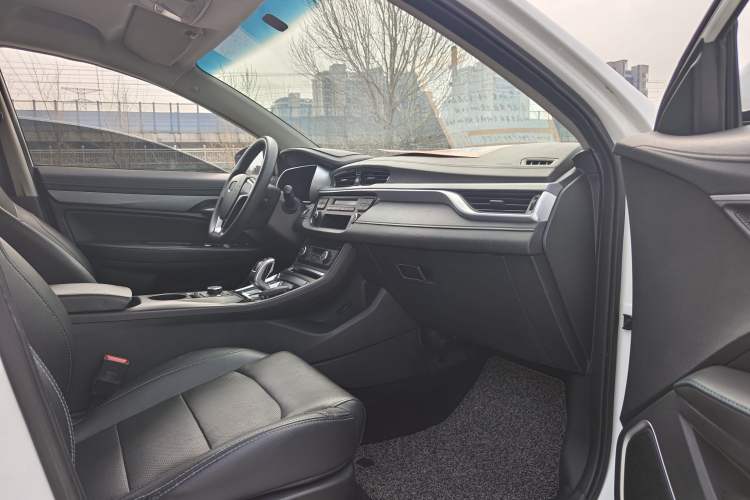 Used Cadillac XT5 2017 Anniversary Edition 28T Four-Wheel Drive Luxury Model
