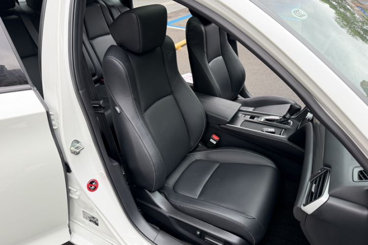 Used Honda Inspire 2022 260TURBO Elegant Edition Right Front Seat