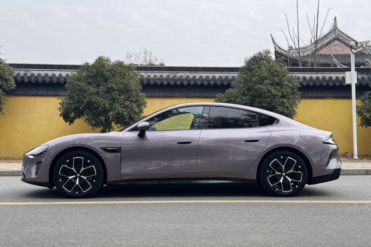Used Xiaomi Auto SU7 2024 Rear-Drive Long-Range Intelligent Driving Version
